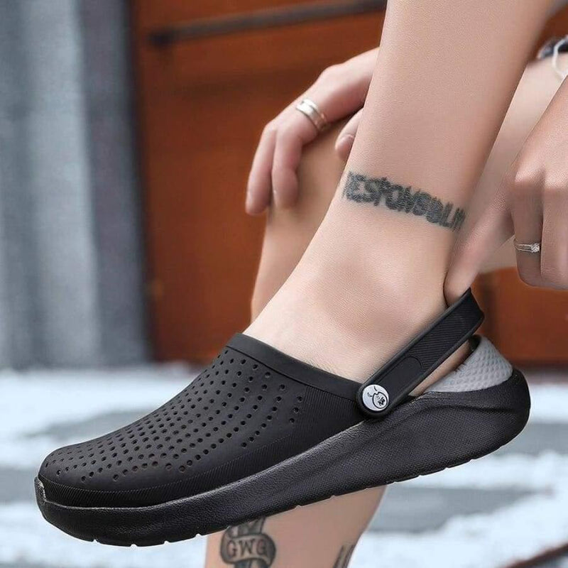 Sandália Feminina Crocks Premium - Estilosa & Confortável